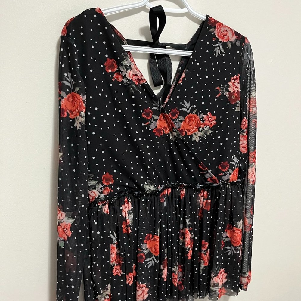 Cover Story Sheer Floral Top Size L